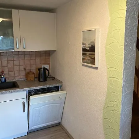 بيت للعطل Kleines Haus Am Waldrand, Haustiere Auf Nachfrage *