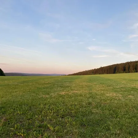 Kleines Haus Am Waldrand, Haustiere Auf Nachfrage 펜션