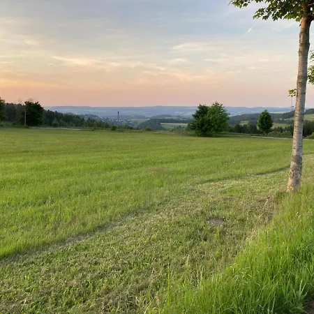 بيت للعطل Kleines Haus Am Waldrand, Haustiere Auf Nachfrage