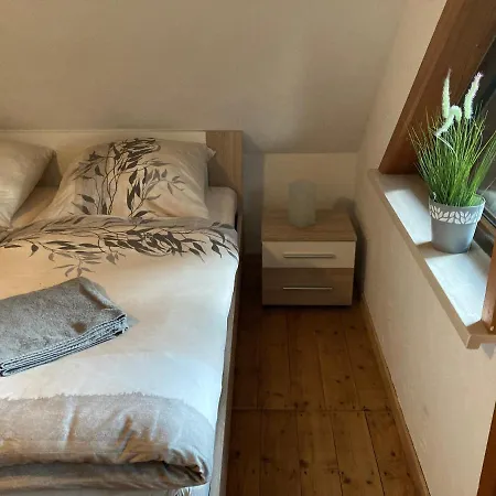 펜션 Kleines Haus Am Waldrand, Haustiere Auf Nachfrage Klughaus