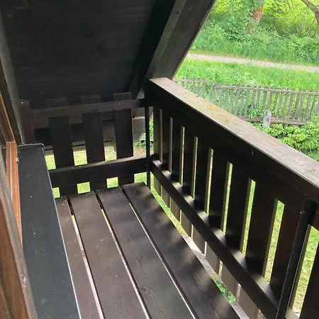 Kleines Haus Am Waldrand, Haustiere Auf Nachfrage * Klughaus
